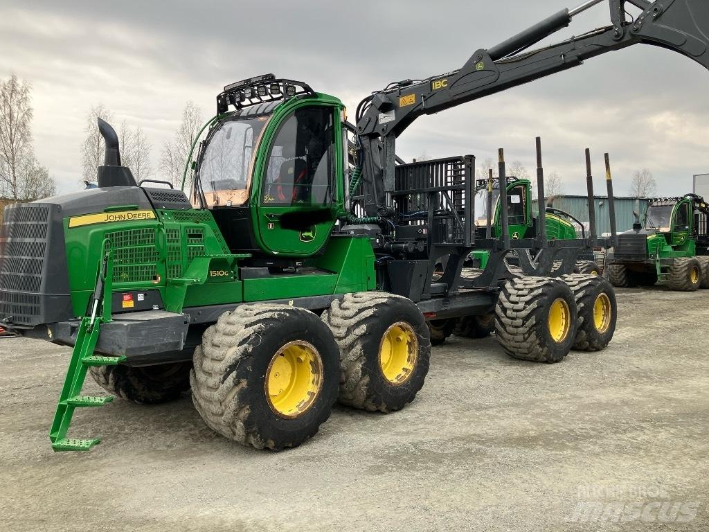 John Deere 1510G 集運機