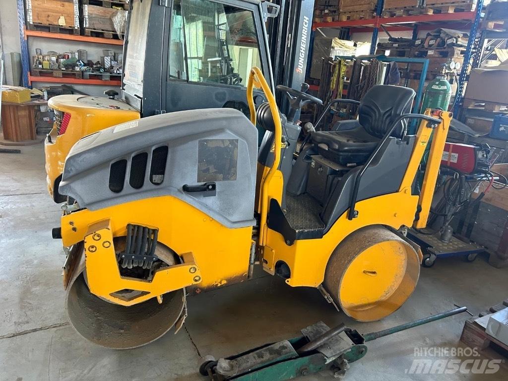 Hamm HD 10 C VV 雙輪滾壓機