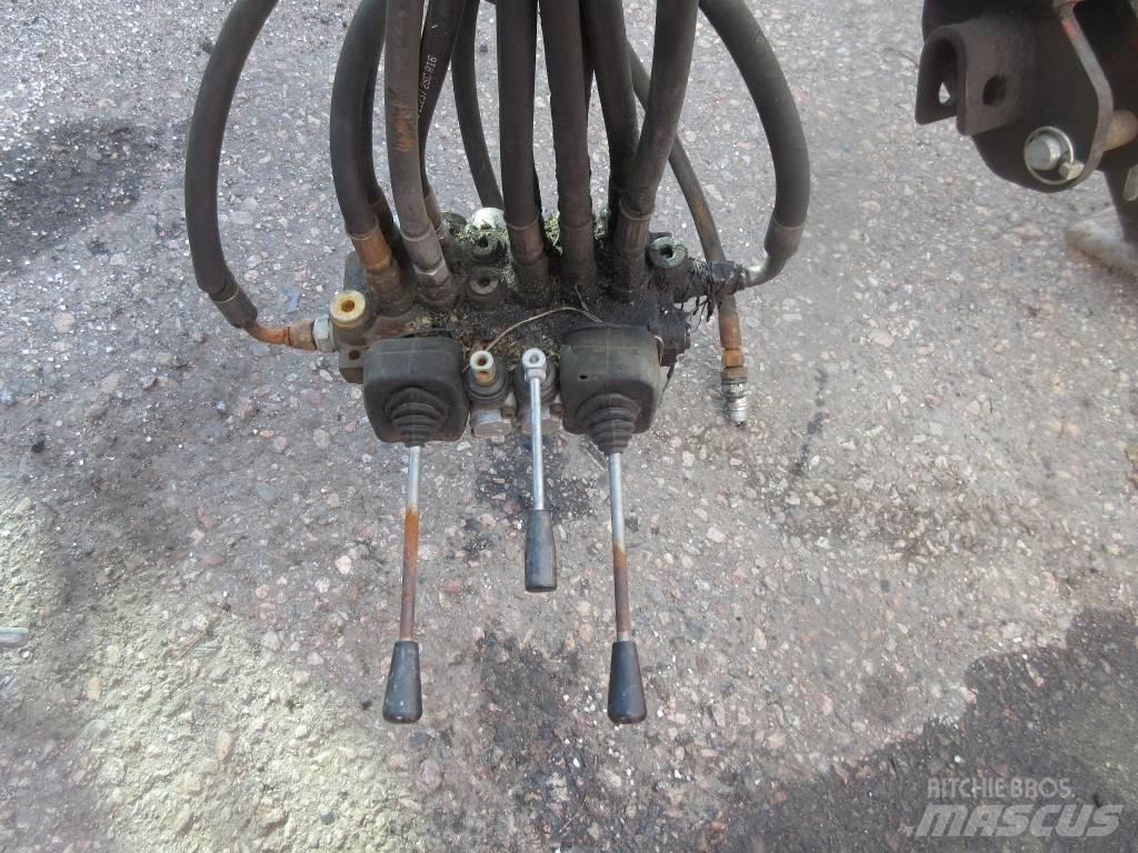 Patu 1800 起重機和裝載機