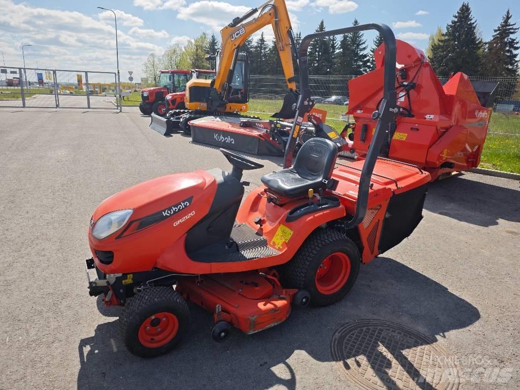 Kubota GR 2120 騎乘式割草機