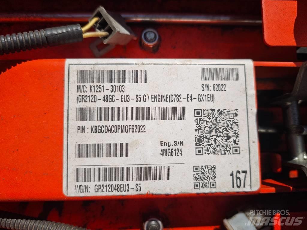Kubota GR 2120 騎乘式割草機