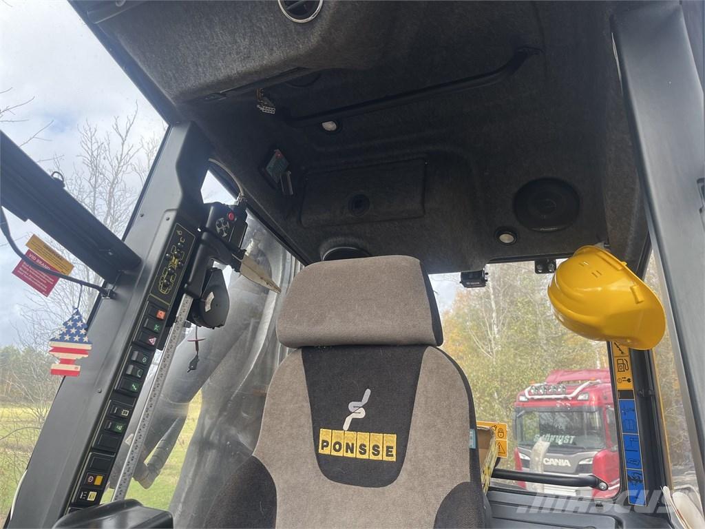 Ponsse Scorpion 收穫機