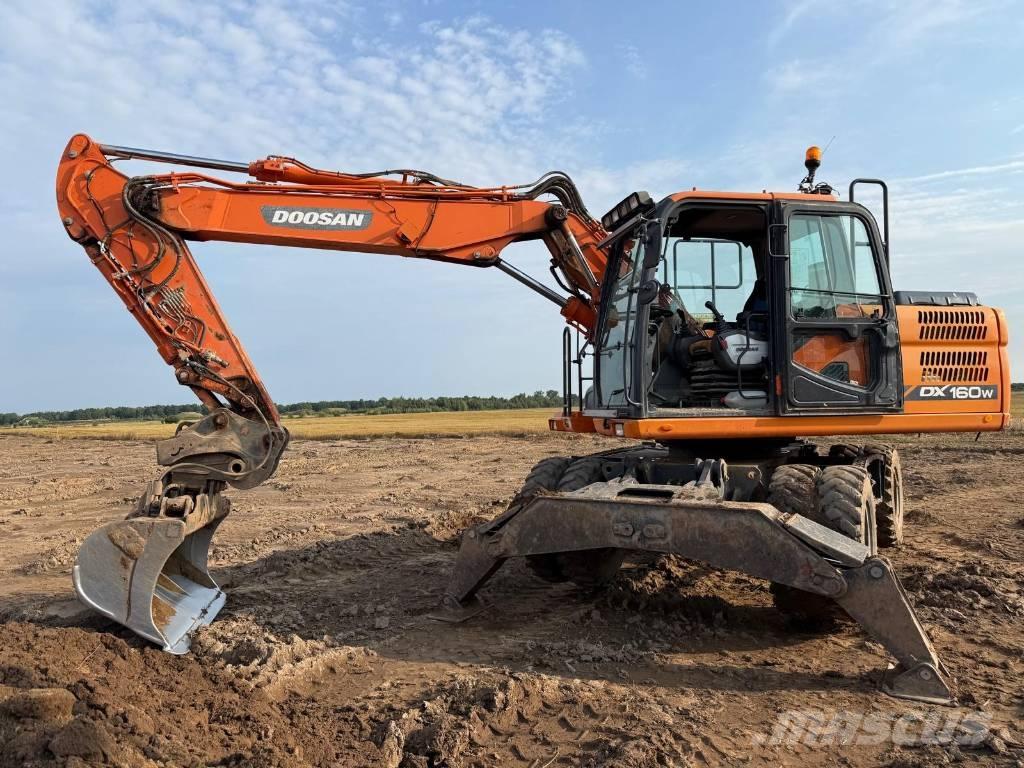 Doosan DX 160 W-3 旋轉式挖土機/掘鑿機/挖掘機