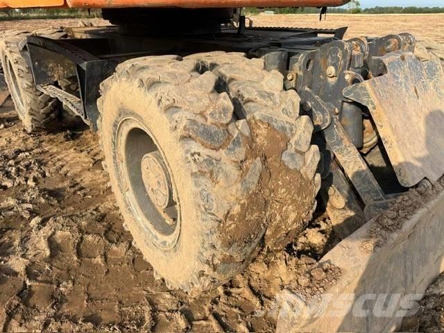 Doosan DX 160 W-3 旋轉式挖土機/掘鑿機/挖掘機