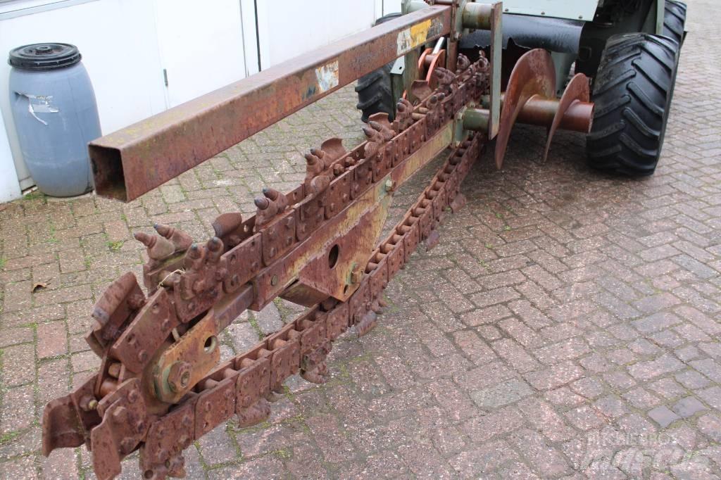 Ditch Witch 3210 掘溝機