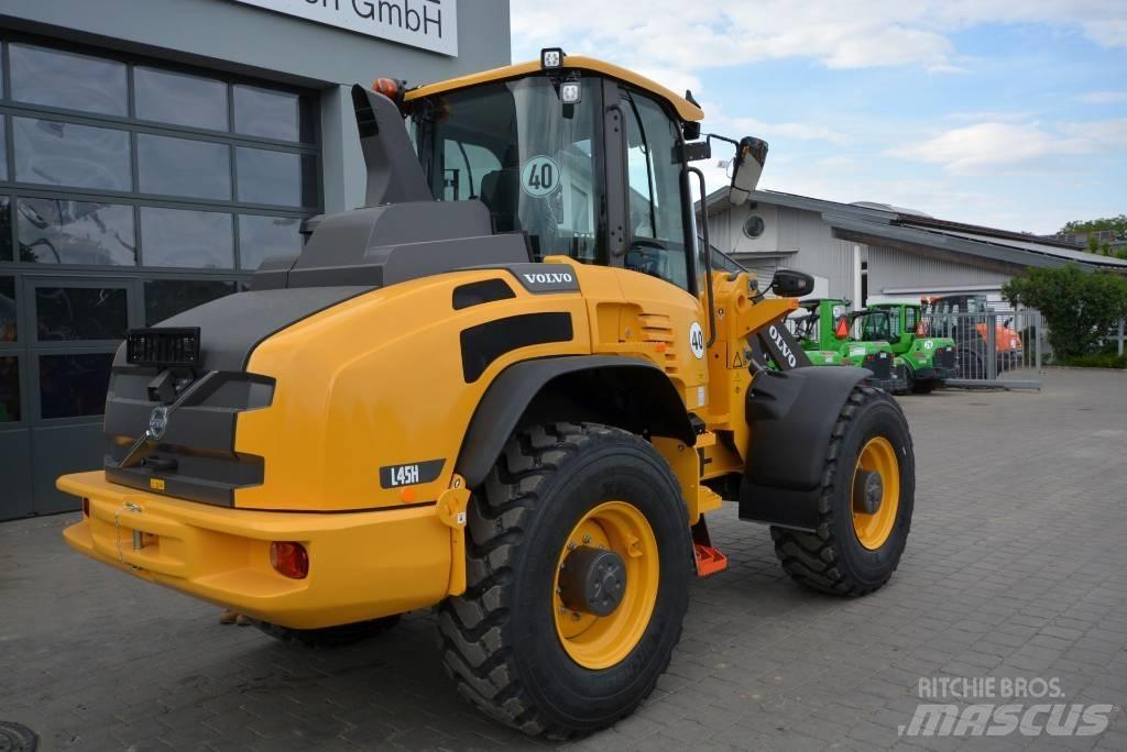 Volvo L 45 HS 輪胎式裝載機