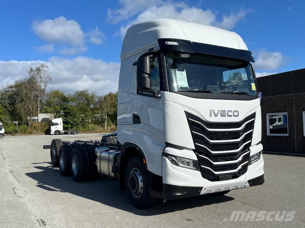 Iveco AS350X50YFS 商用底盤車