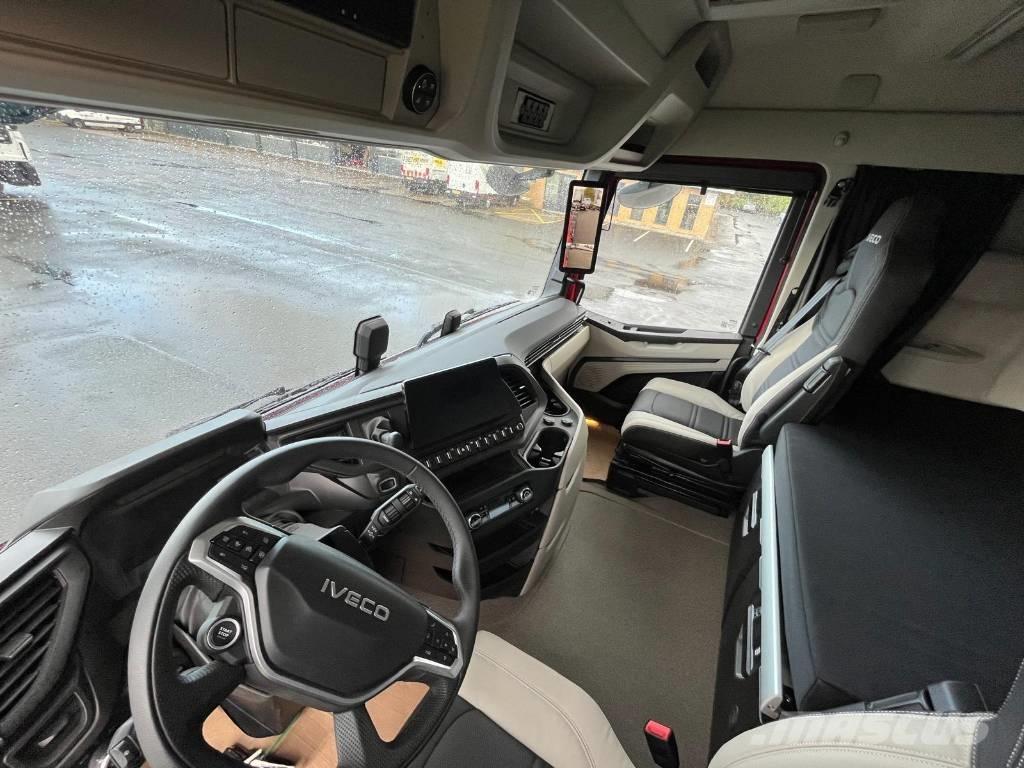 Iveco AS350X50YFS 商用底盤車