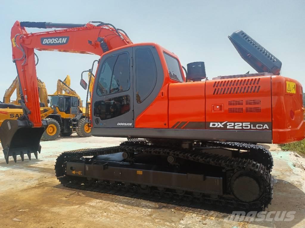 Doosan DX 225 履帶式 挖土機/掘鑿機/挖掘機