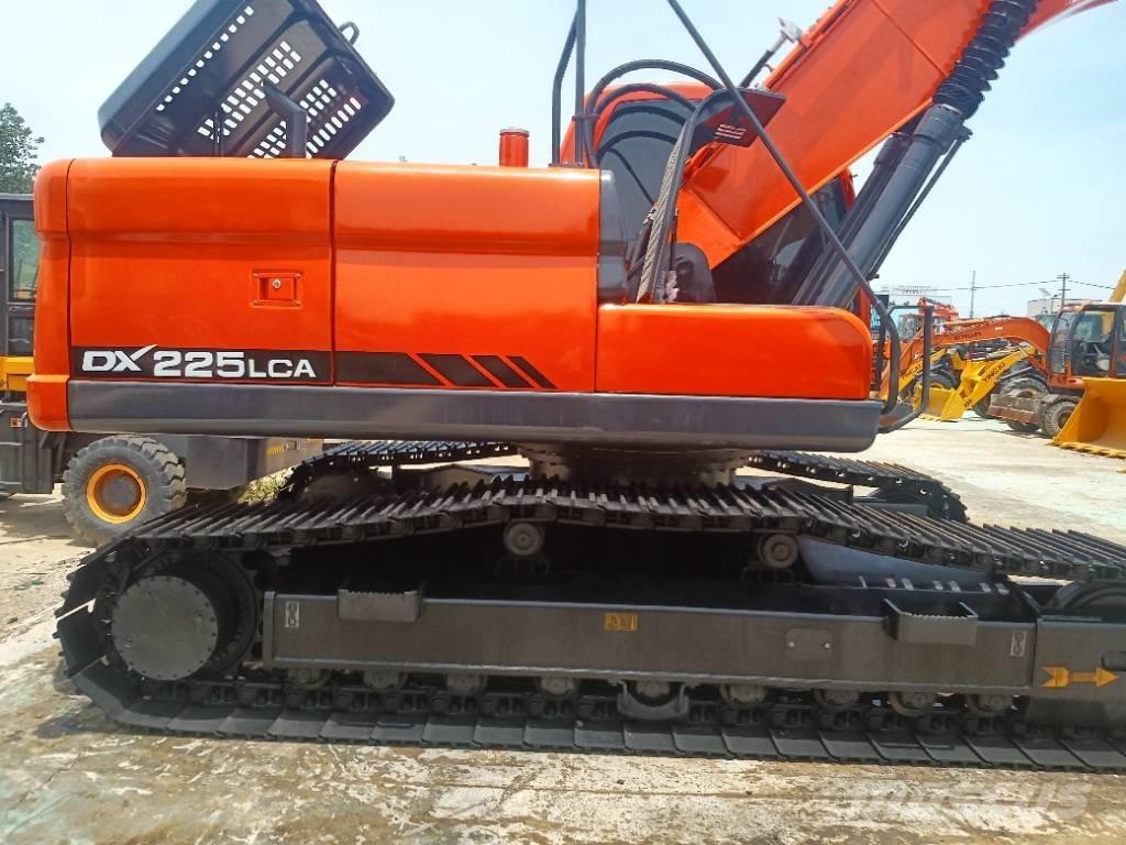Doosan DX 225 履帶式 挖土機/掘鑿機/挖掘機