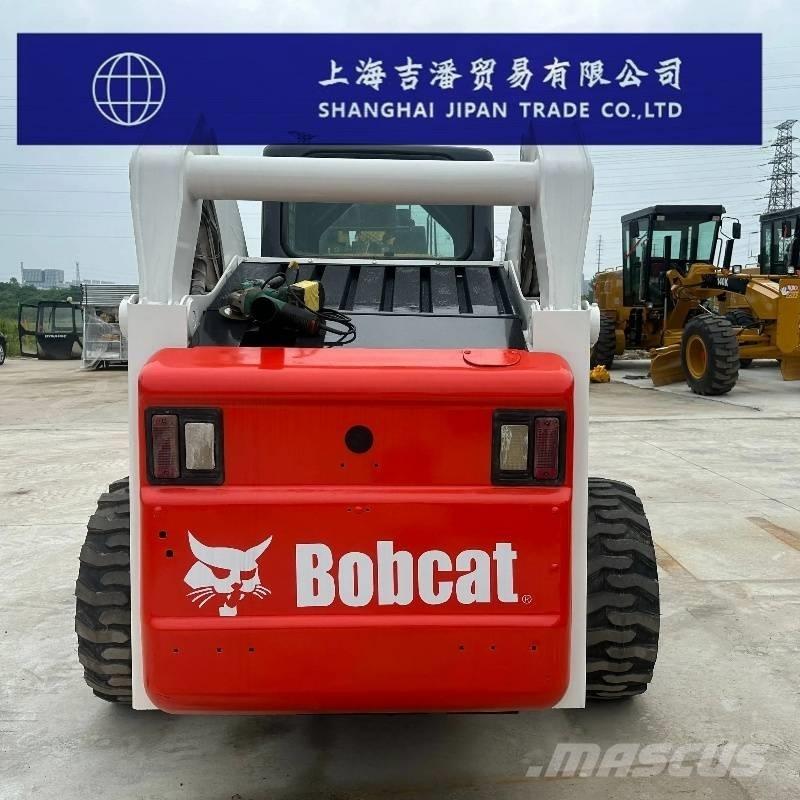 Bobcat S 300 滑移轉向裝載機
