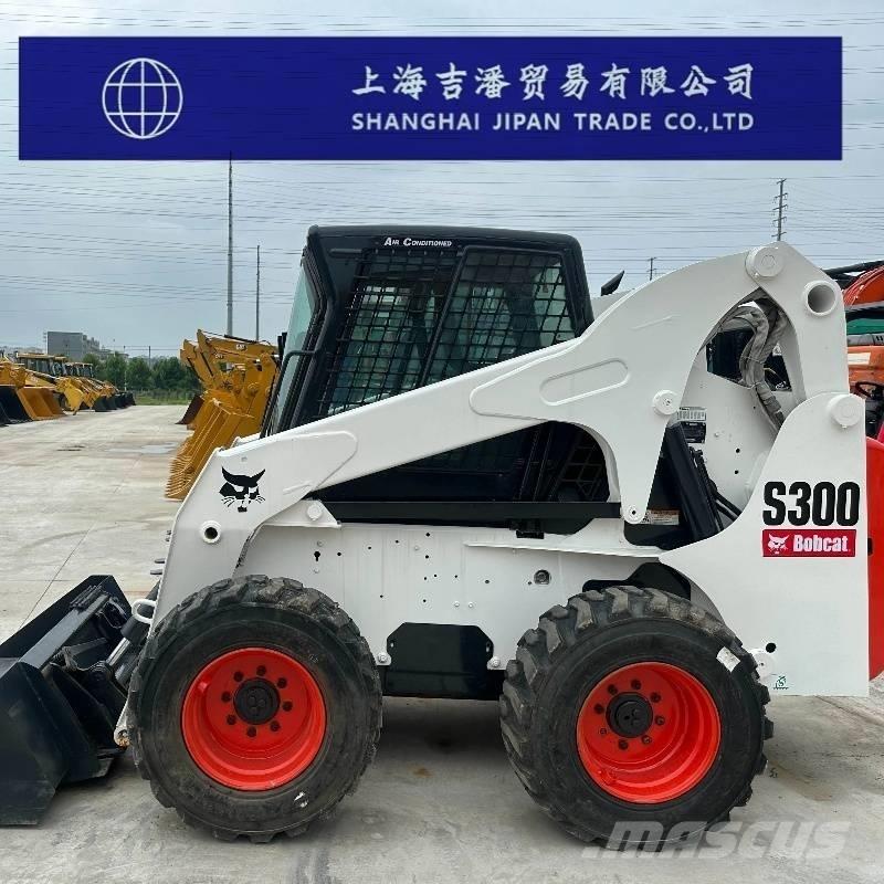 Bobcat S 300 滑移轉向裝載機