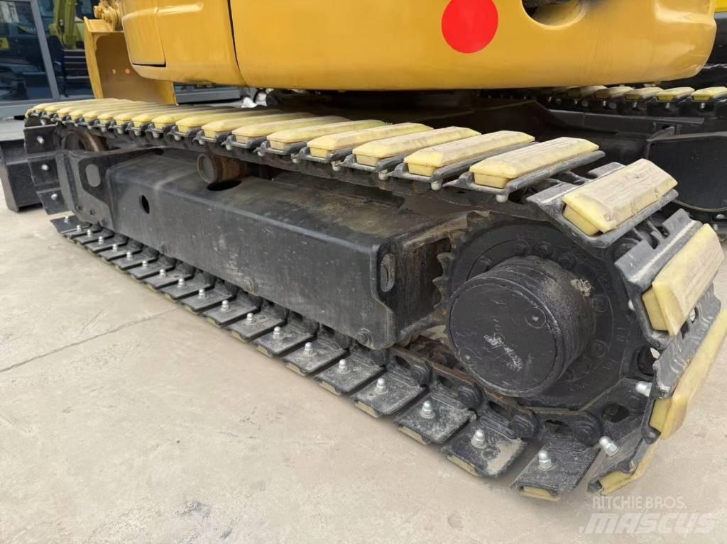CAT 303.5 E 小型挖土機/掘鑿機<7t(小型挖掘機)