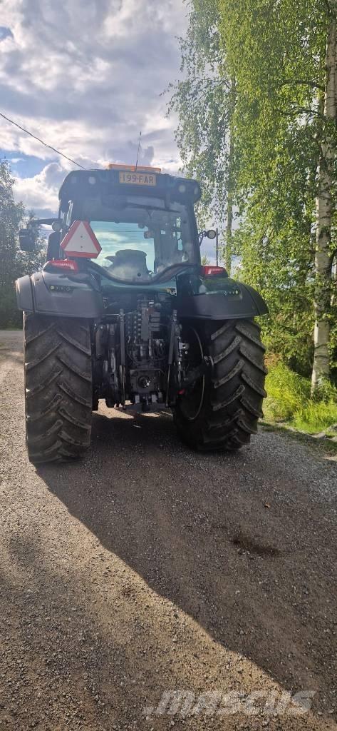 Valtra T194 versu 曳引機