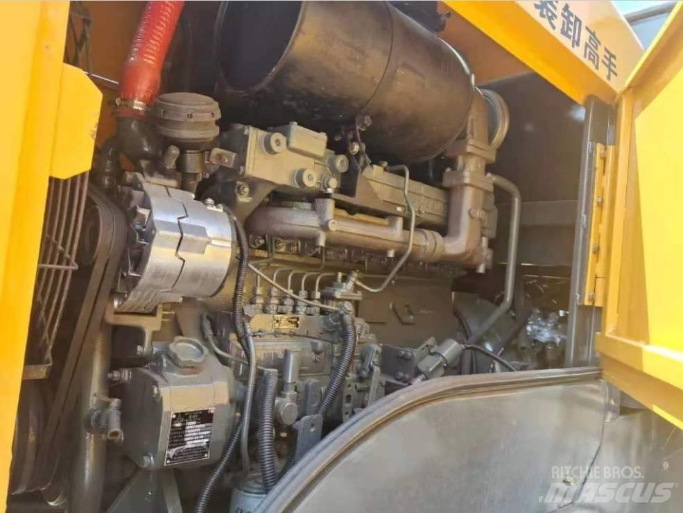 LiuGong 836 輪胎式裝載機