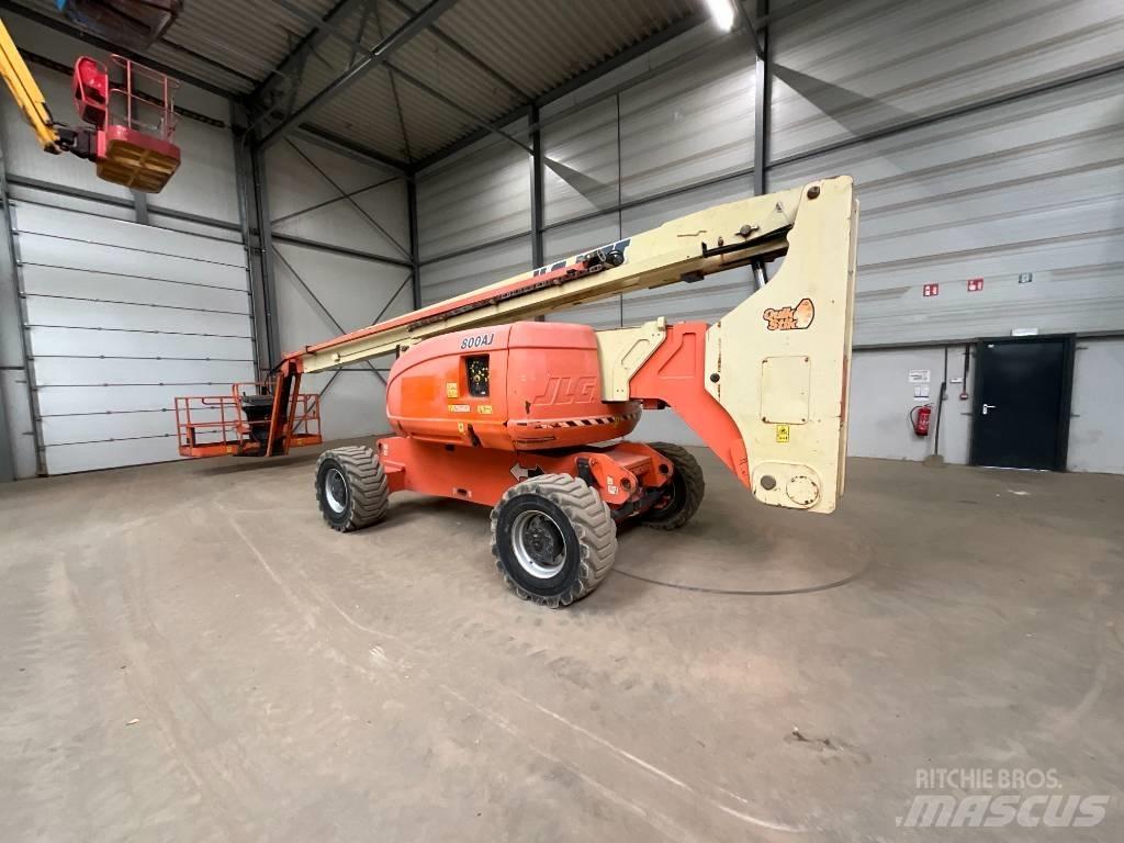 JLG 800 AJ 曲臂高空作業車
