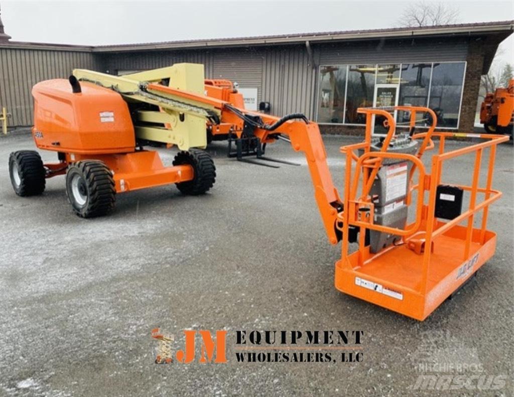 JLG 450 A 曲臂高空作業車