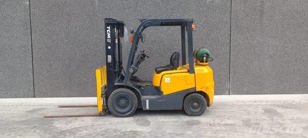 TCM FHG 25 T3 液化石油氣LPG卡車