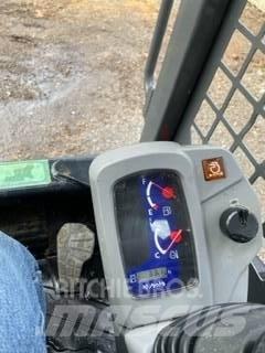 Kubota SVL 75-2 滑移轉向裝載機