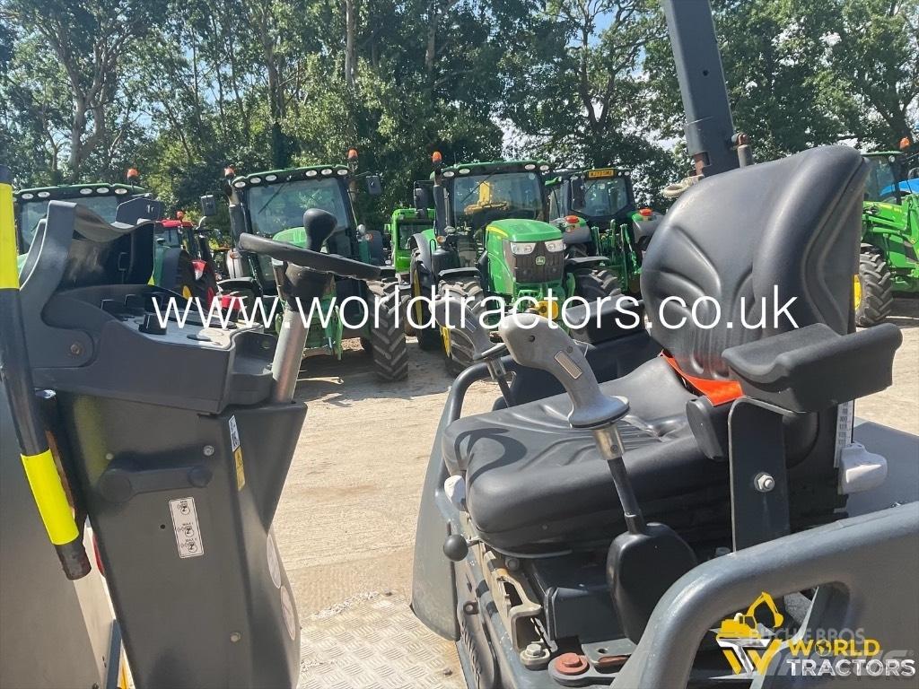 Bomag BW 138 AD-5 雙輪滾壓機