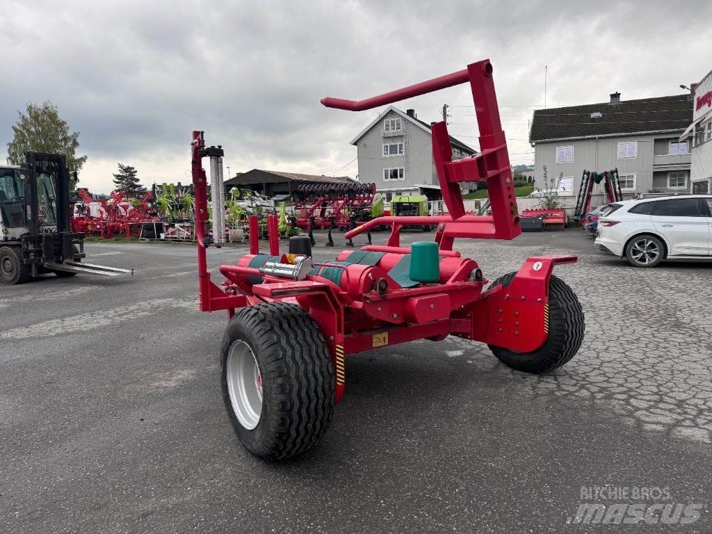 Kverneland 7740 C 包裝機