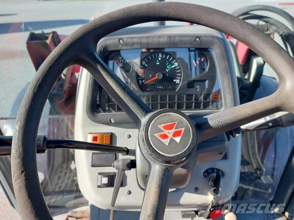 Massey Ferguson 4245 曳引機
