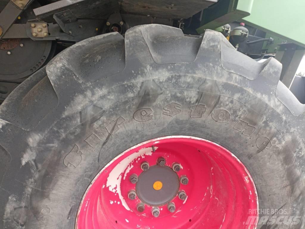 Fendt 9470 X Hybrid 聯合收穫機