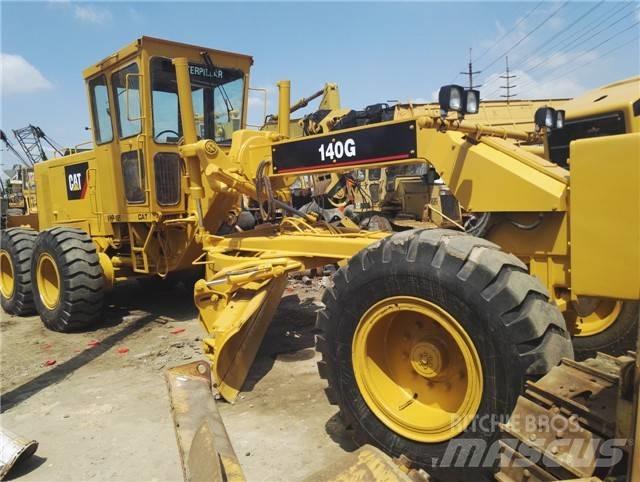 CAT 140 G 平土機