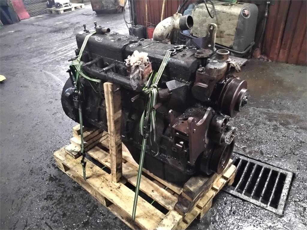 Sisu Komatsu 895 引擎/發動機