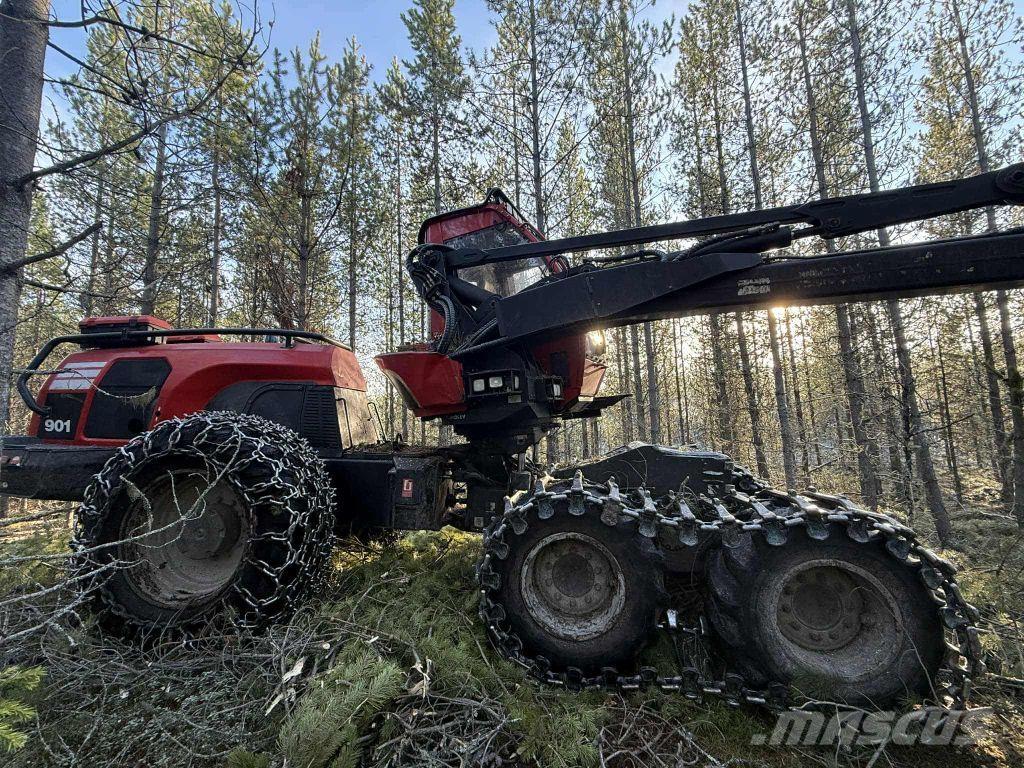 Komatsu 901 收穫機