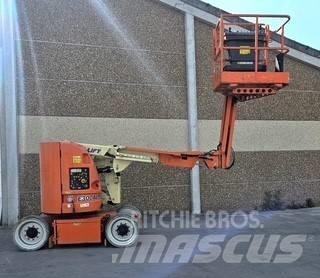JLG E 300 AJP 曲臂高空作業車
