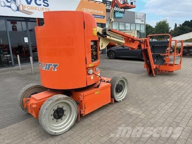 JLG E 300 AJP 曲臂高空作業車