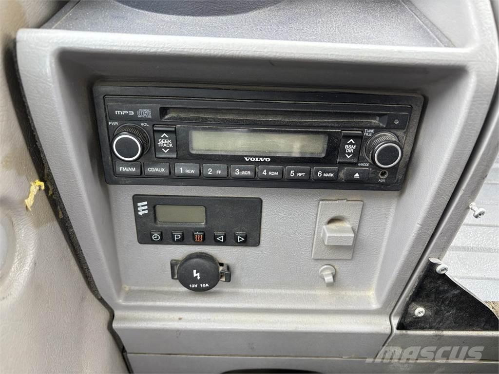 Volvo EC140CL 履帶式 挖土機/掘鑿機/挖掘機