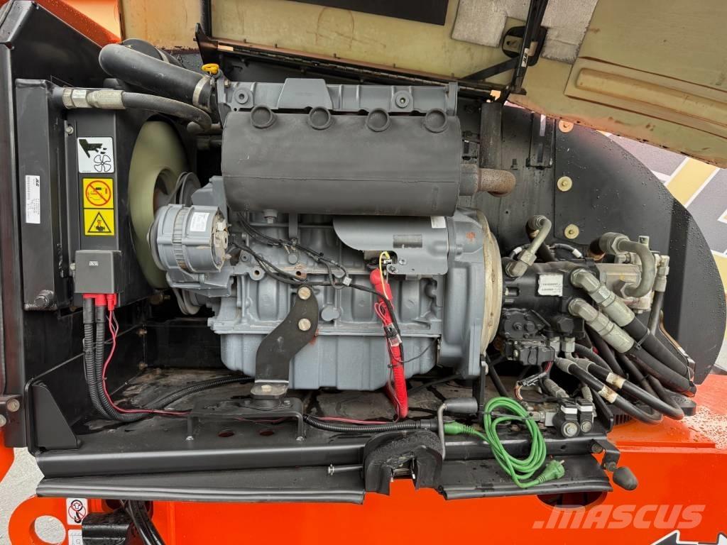 JLG 660 SJ 曲臂高空作業車