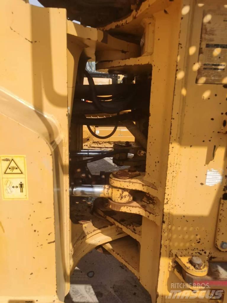 Komatsu WA 500-3 輪胎式裝載機