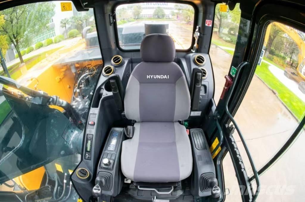 Hyundai HX 220 L 履帶式 挖土機/掘鑿機/挖掘機