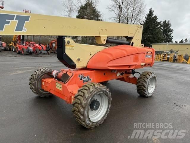 JLG M 600 JP 曲臂高空作業車