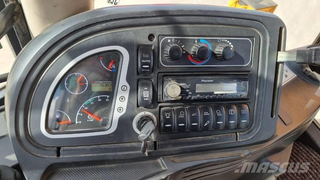 JCB 4 CX 反鏟裝載機