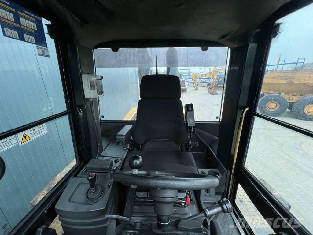 CAT 938G 輪胎式裝載機