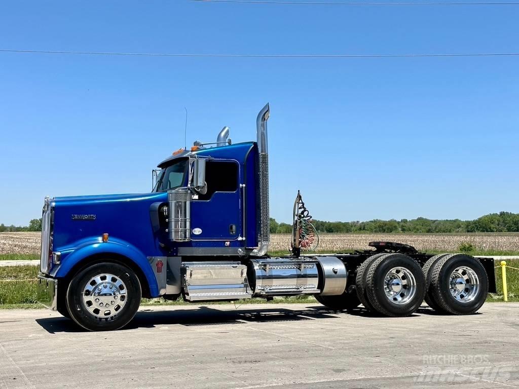 Kenworth W 900 曳引機組件