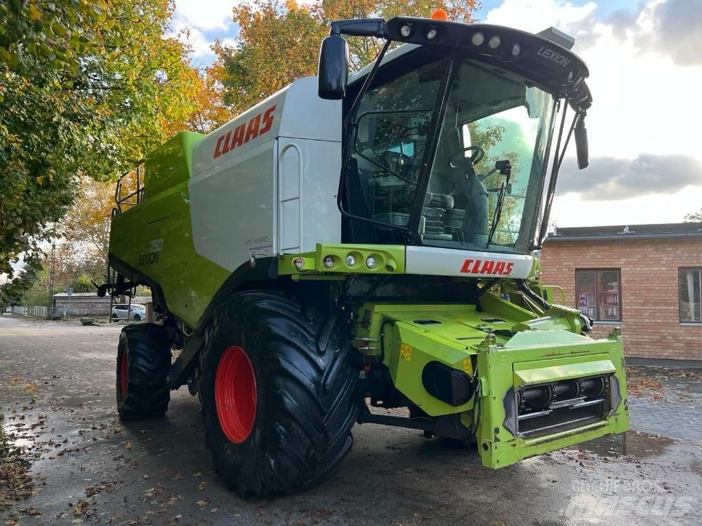 CLAAS 750 聯合收穫機