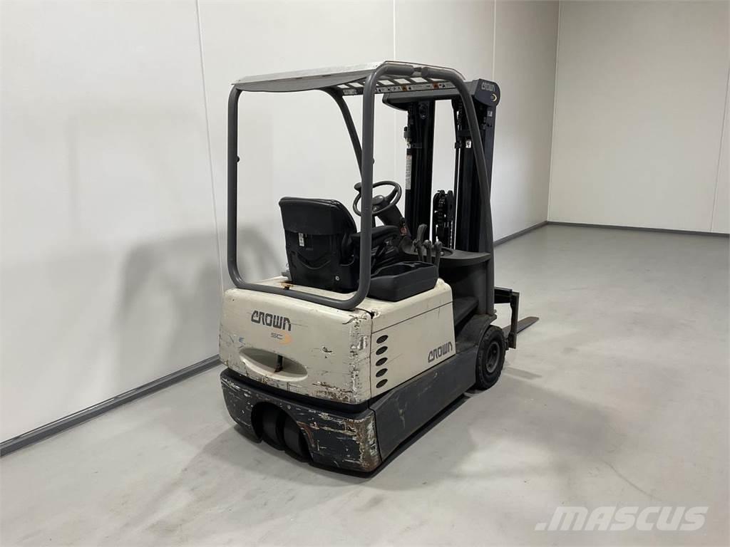 Crown SC3220-1,3 電動堆高機