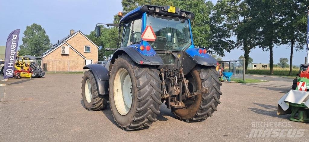 Valtra T160 曳引機
