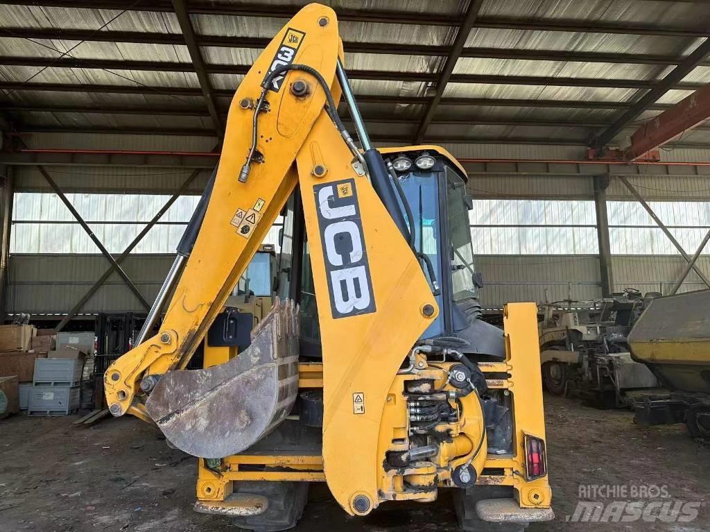 JCB 3 CX 反鏟裝載機