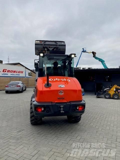Kubota R 090 輪胎式裝載機