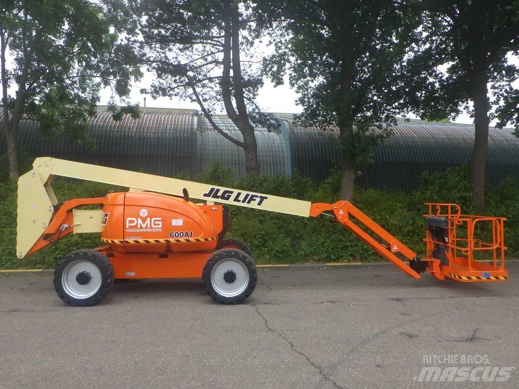 JLG 600AJ 曲臂高空作業車