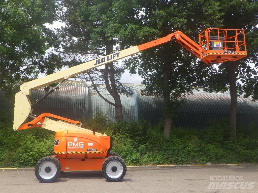 JLG 600AJ 曲臂高空作業車