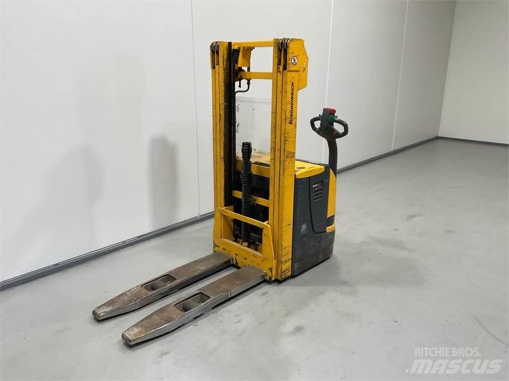 Jungheinrich EJC12 自走式堆積機