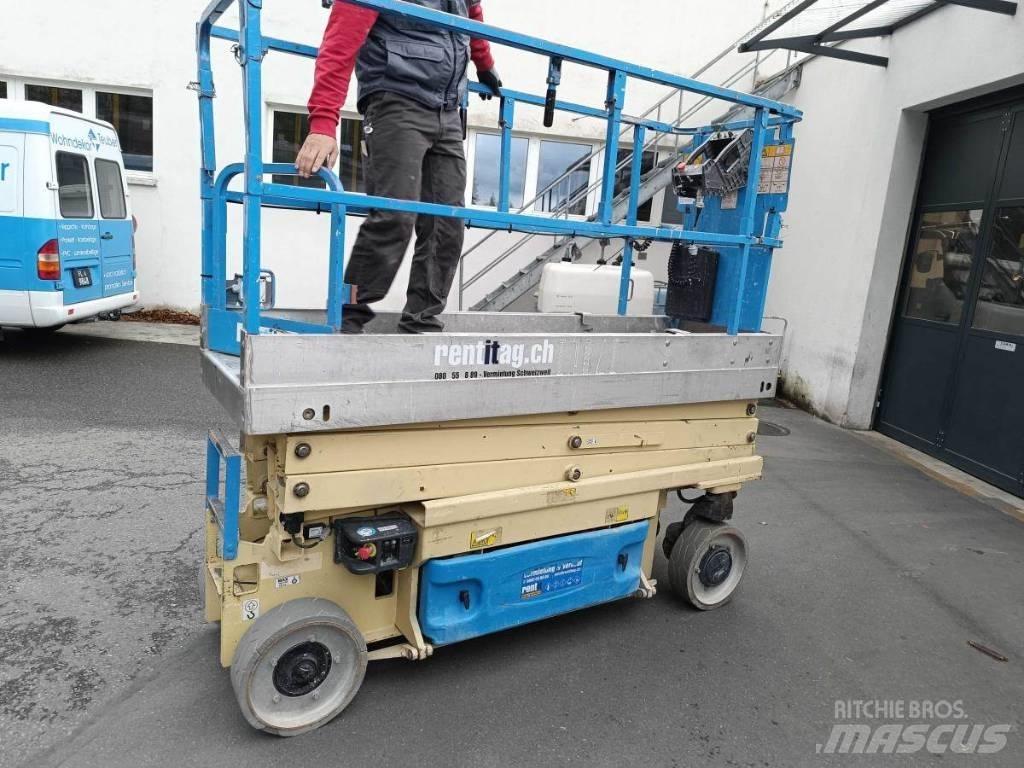 JLG 2030 ES 剪式升降機