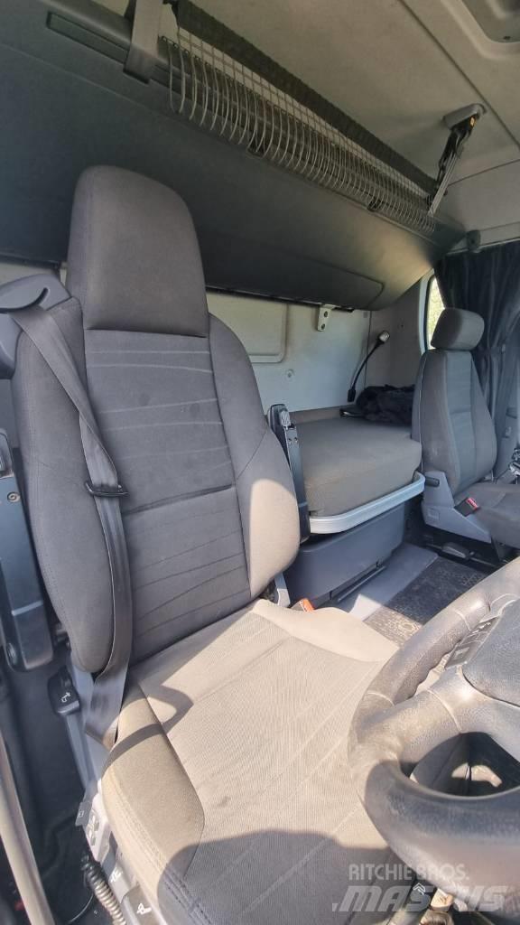 Scania R 450 曳引機組件